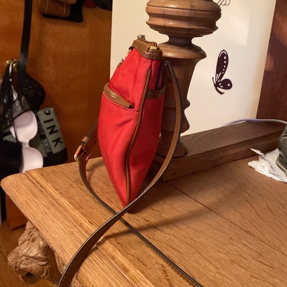 COPY - Michael Kors canvas Crossbody purse - Picture 3 of 9